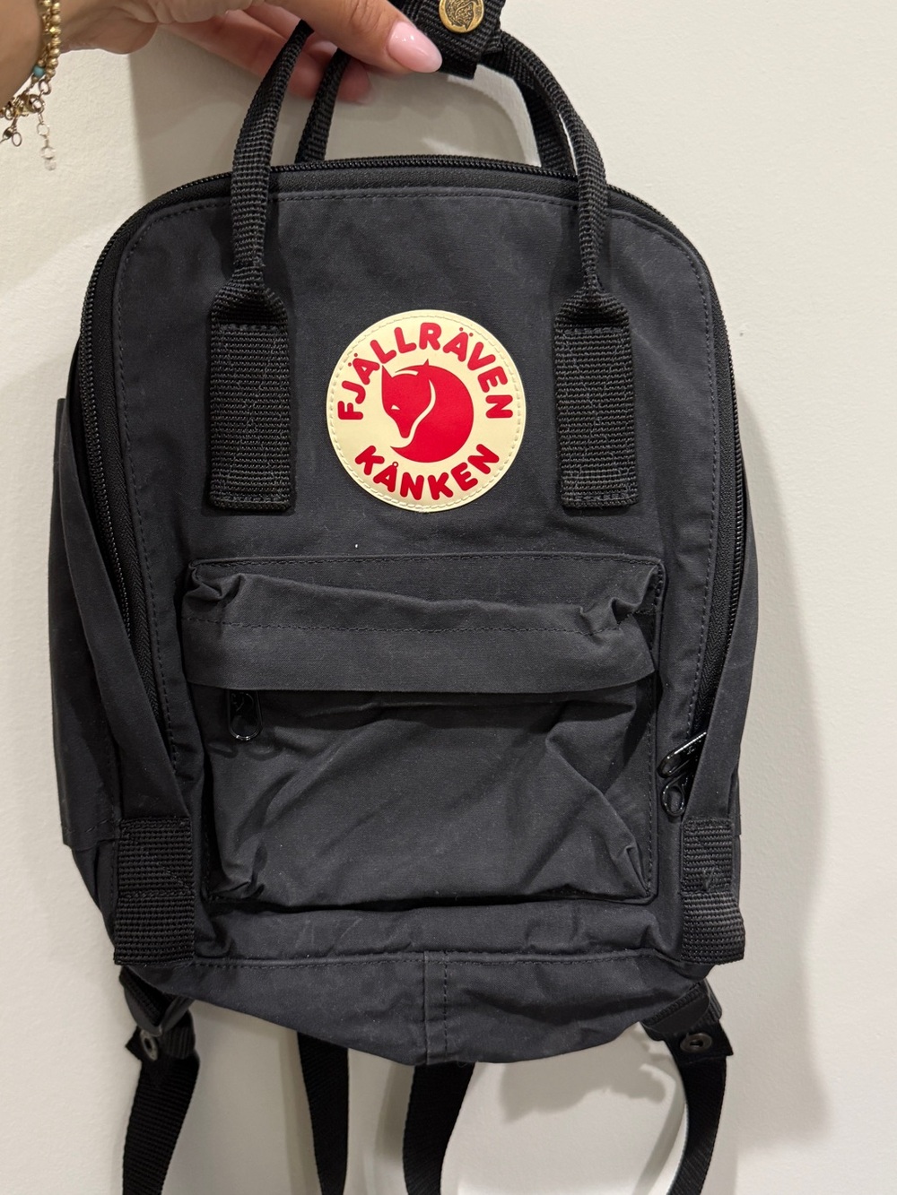 Fjällräven Kanken Mini Backpack - Compact Everyday Carry, Durable Vinylon Fabric